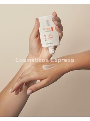 Ainhoa Cosmetics Emulsión Solar Facial Alta Protección SPF 50 - Imagen 2