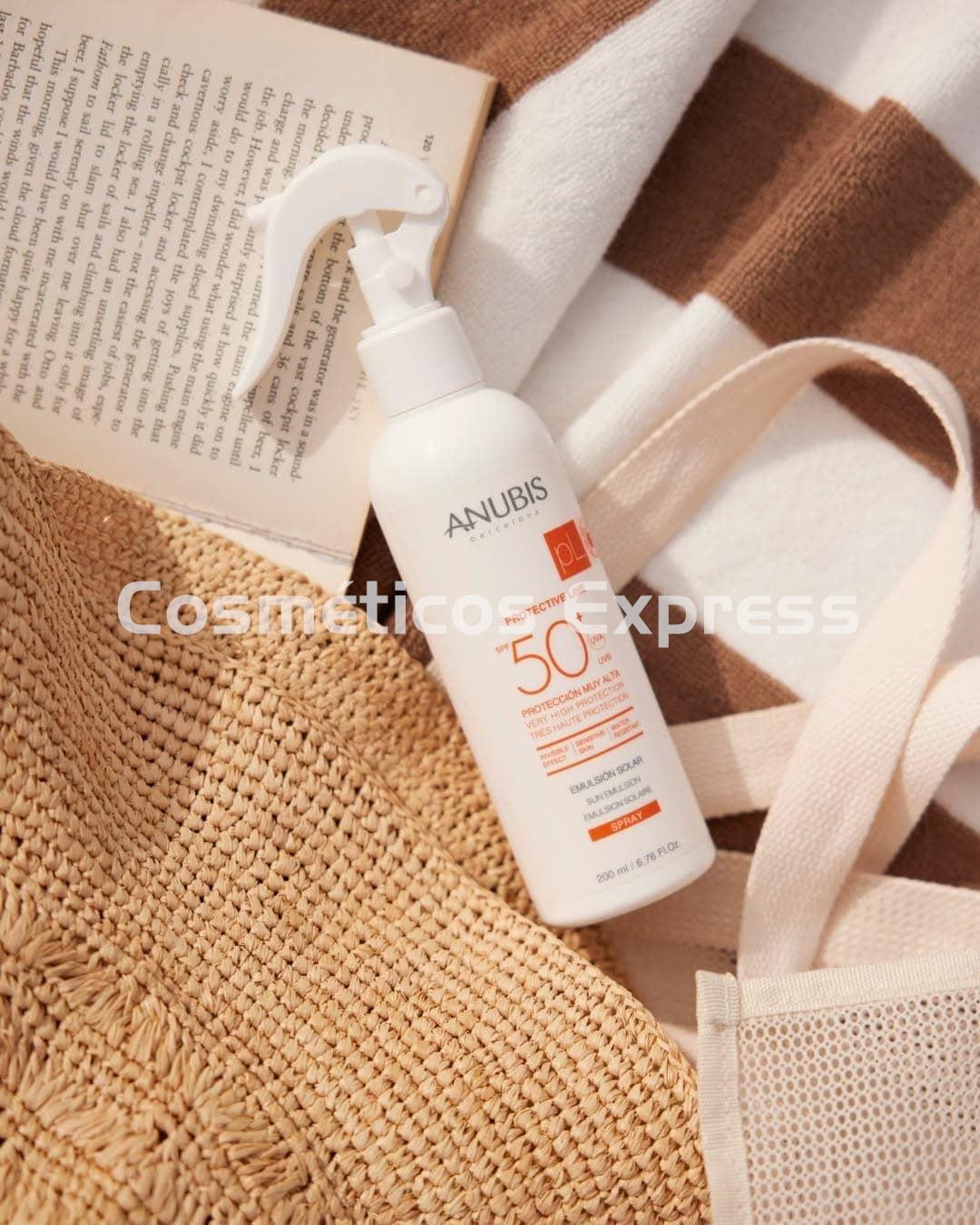 Anubis Cosmetics  SPF 50+ Sun Emulsion Spray Corporal - Imagen 2