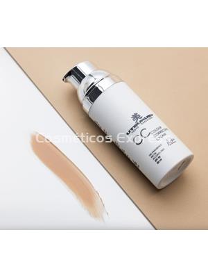 Utsukusy CC COLOR CREAM SPF 50 Tono Claro - Imagen 2